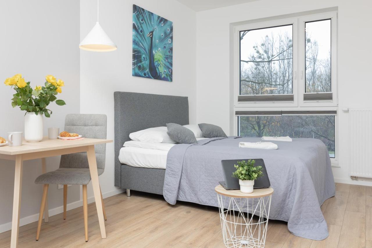 Metro Bielany Apartments With Parking By Noclegi Renters Warszawa Zewnętrze zdjęcie