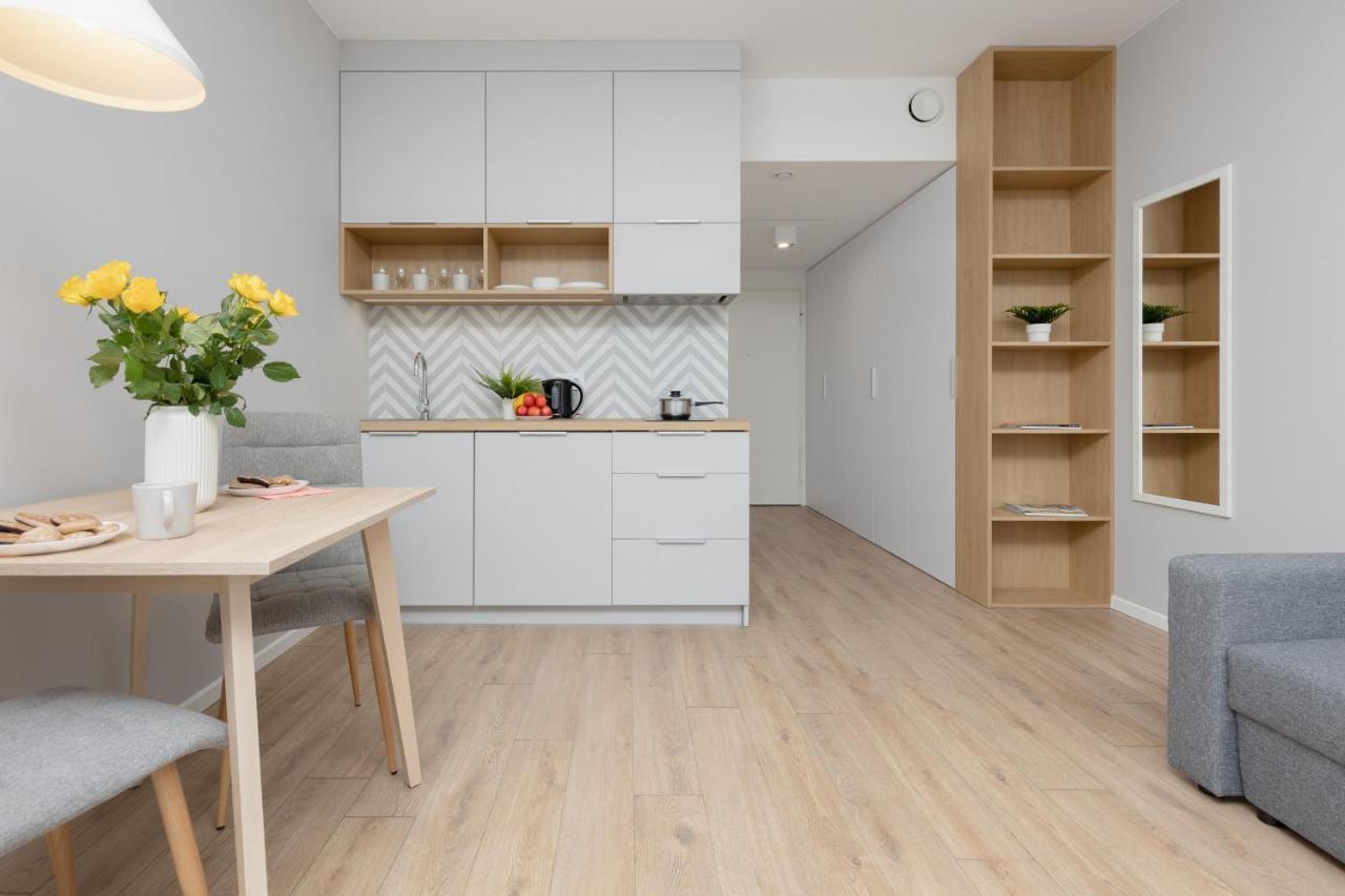 Metro Bielany Apartments With Parking By Noclegi Renters Warszawa Zewnętrze zdjęcie