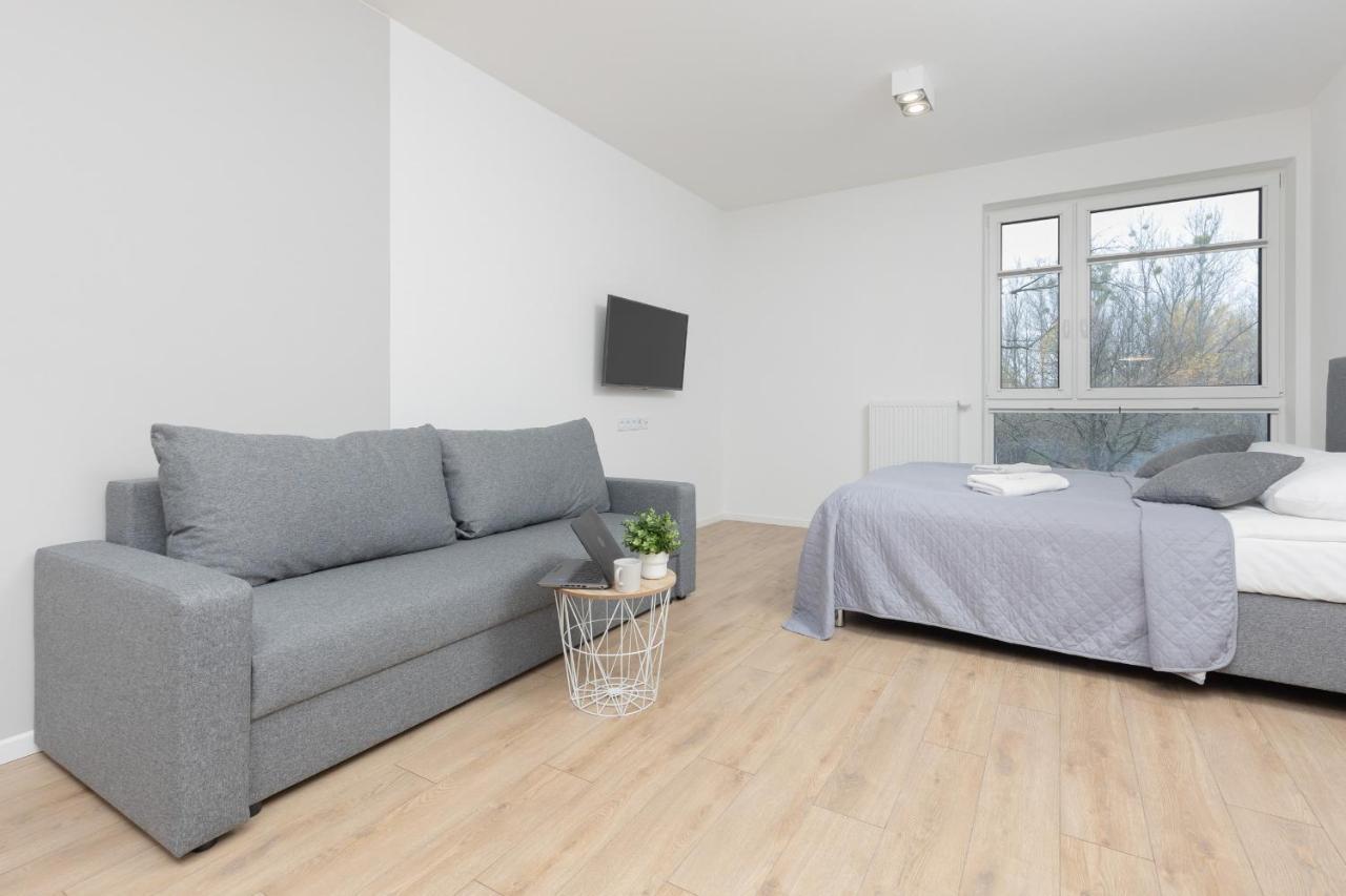 Metro Bielany Apartments With Parking By Noclegi Renters Warszawa Zewnętrze zdjęcie